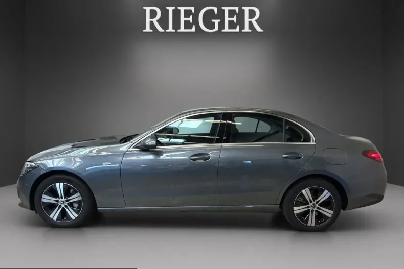 Mercedes-Benz C 300 (Clasa C) din 2025 cu 10.982 km - oferta MER228088 - foto 9