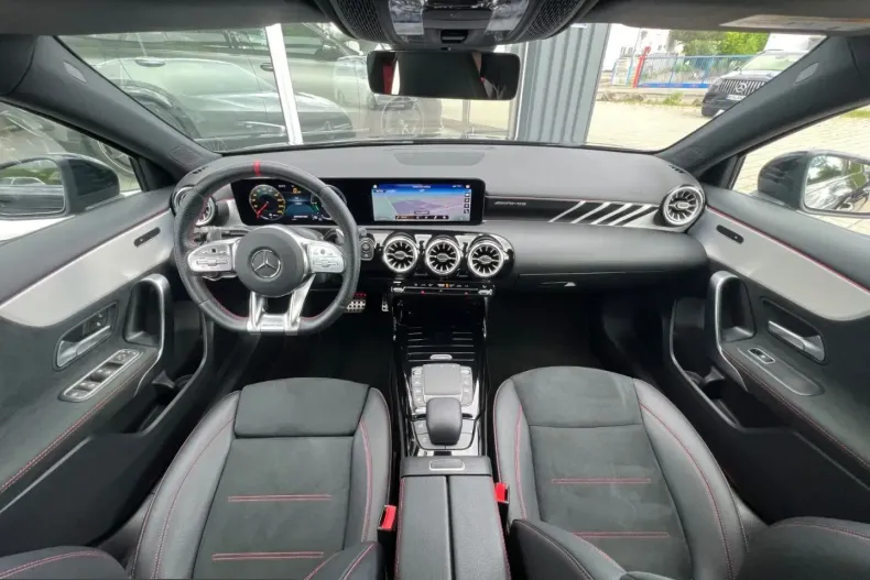 Mercedes-Benz A 35 AMG (Clasa A) din 2022 cu 37.890 km - oferta MER228092 - foto 10