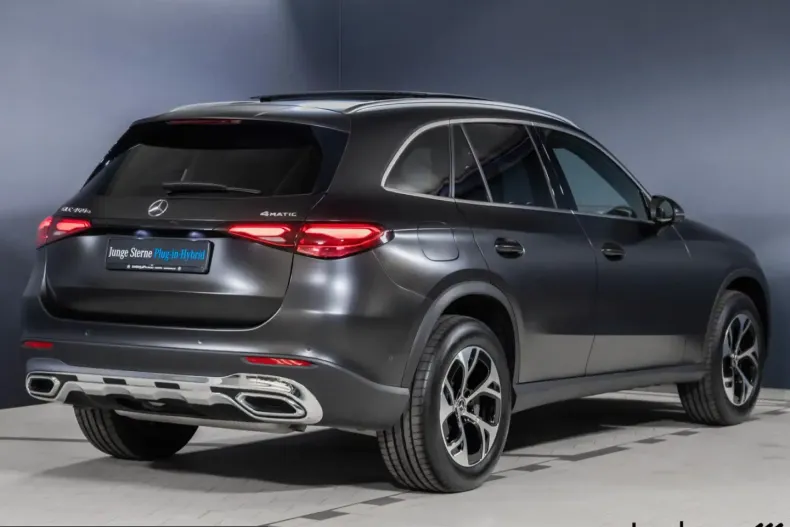 Mercedes-Benz GLC 400 (Clasa GLC) din 2023 cu 17.828 km - oferta MER228112 - foto 3