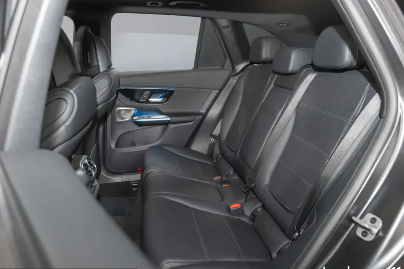 Mercedes-Benz GLC 400 (Clasa GLC) din 2023 cu 17.828 km - oferta MER228112 - foto 12