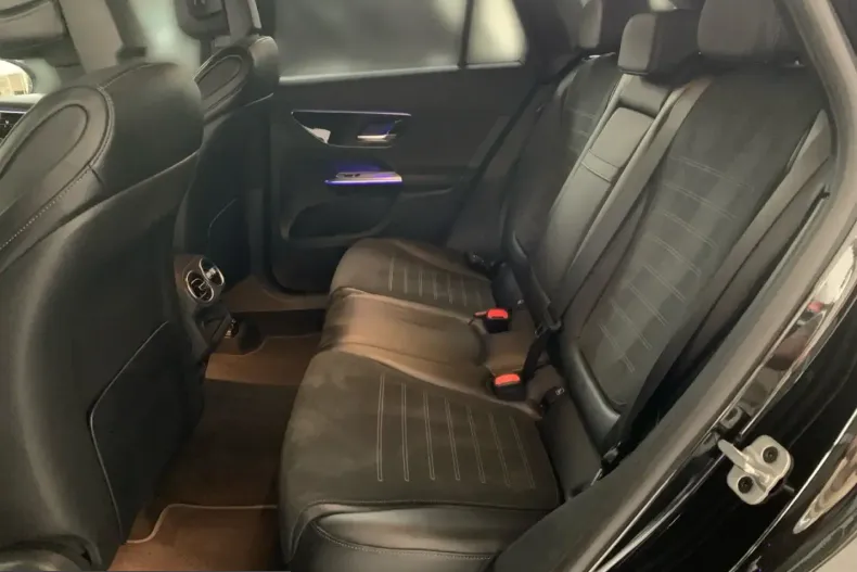 Mercedes-Benz GLC 300 (Clasa GLC) din 2023 cu 32.718 km - oferta MER228115 - foto 11