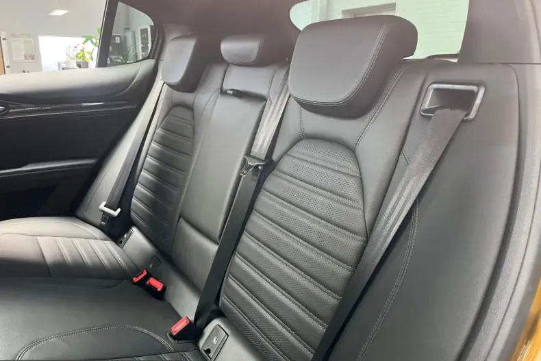 Alfa Romeo Stelvio din 2023 cu 36.748 km - oferta ALF228121 - foto 6