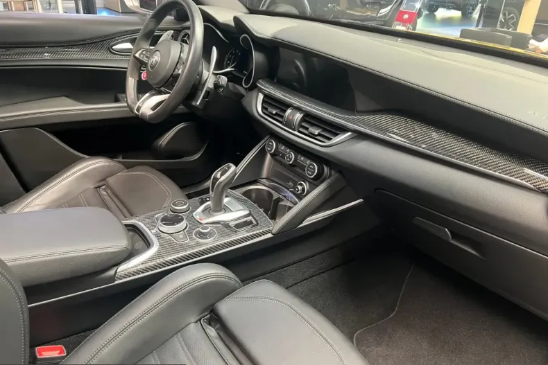 Alfa Romeo Stelvio din 2023 cu 36.748 km - oferta ALF228121 - foto 9