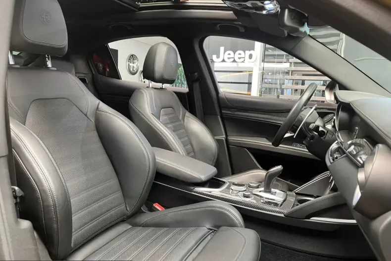 Alfa Romeo Stelvio din 2023 cu 36.748 km - oferta ALF228121 - foto 10