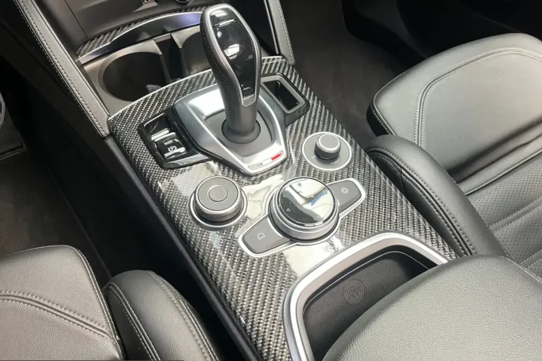 Alfa Romeo Stelvio din 2023 cu 36.748 km - oferta ALF228121 - foto 13