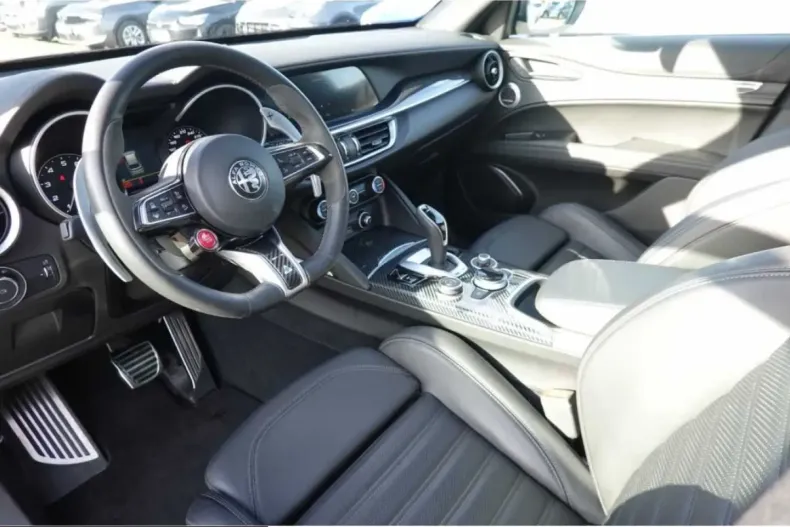 Alfa Romeo Stelvio din 2023 cu 32.000 km - oferta ALF228122 - foto 17