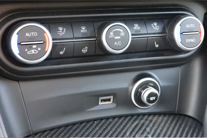 Alfa Romeo Stelvio din 2023 cu 32.000 km - oferta ALF228122 - foto 25