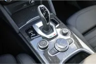 Alfa Romeo Stelvio din 2023 cu 32.000 km - oferta ALF228122 - foto 26
