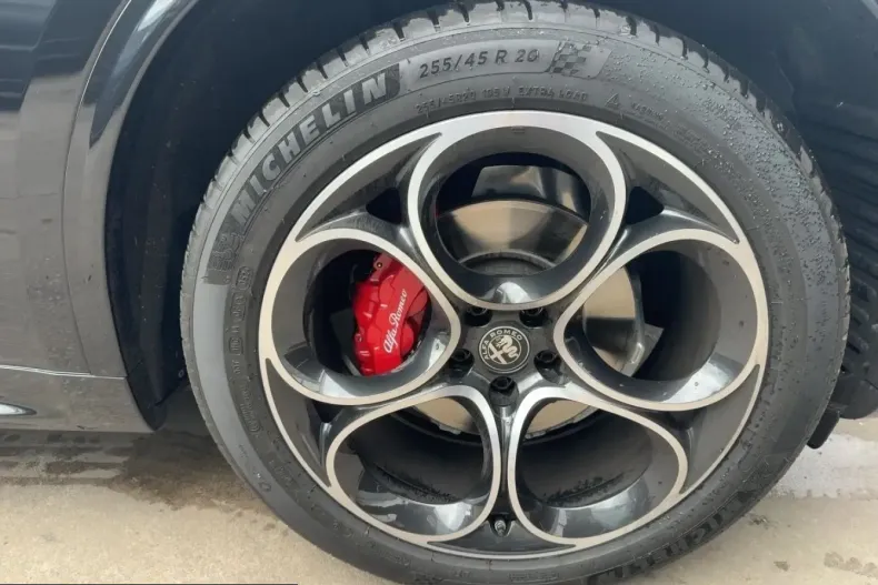 Alfa Romeo Stelvio din 2024 cu 23.550 km - oferta ALF228123 - foto 7
