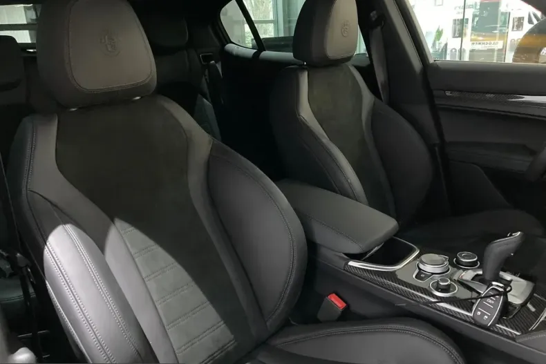 Alfa Romeo Stelvio din 2022 cu 26.850 km - oferta ALF228124 - foto 11