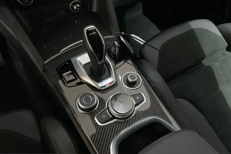 Alfa Romeo Stelvio din 2022 cu 26.850 km - oferta ALF228124 - foto 14