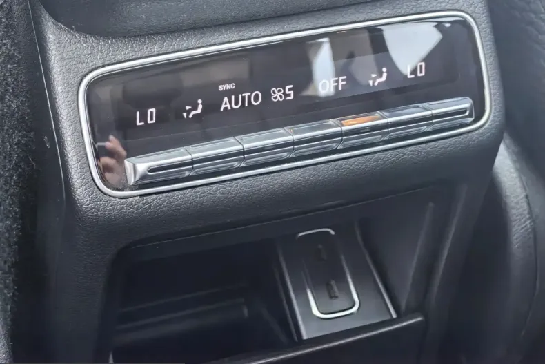 Mercedes-Benz GLE 450 (Clasa GLE) din 2022 cu 49.000 km - oferta MER228130 - foto 9