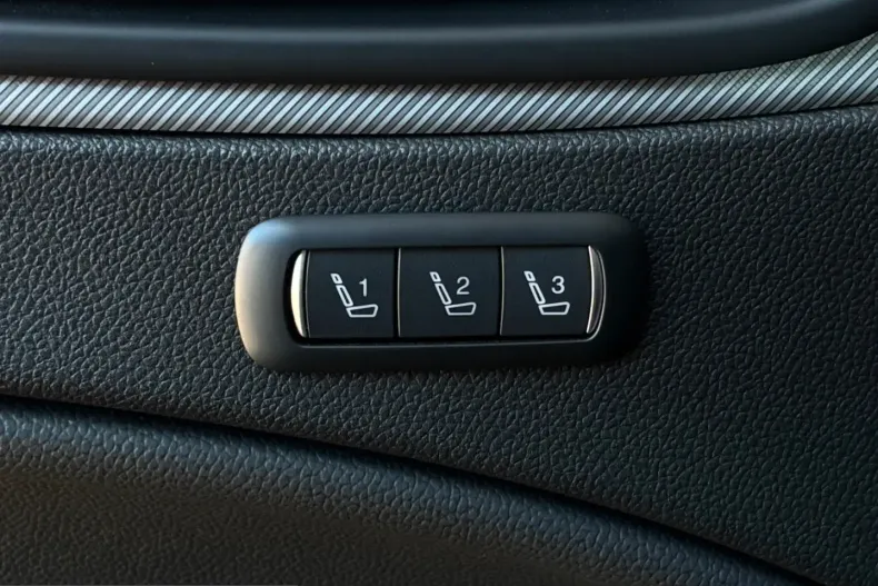 Alfa Romeo Stelvio din 2023 cu 60.950 km - oferta ALF228132 - foto 18
