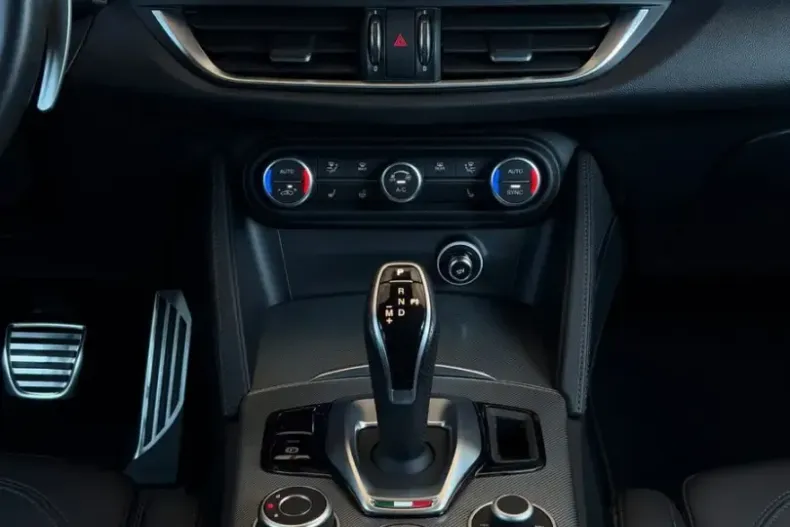 Alfa Romeo Stelvio din 2023 cu 60.950 km - oferta ALF228132 - foto 25