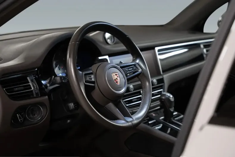 Porsche Macan din 2023 cu 51.800 km - oferta POR228137 - foto 28