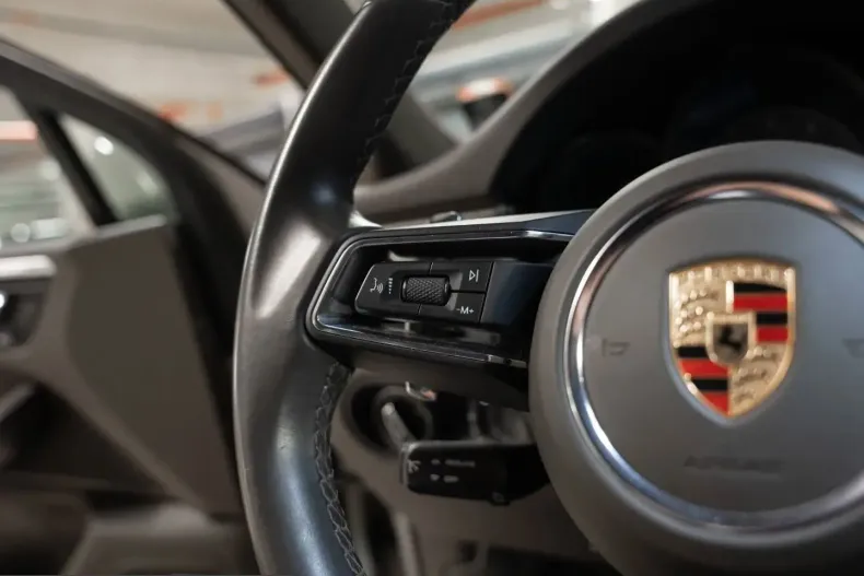 Porsche Macan din 2023 cu 51.800 km - oferta POR228137 - foto 30