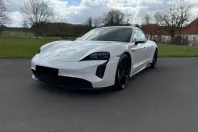 Porsche Taycan din 2023 cu 28.467 km - oferta POR228140 - foto 1