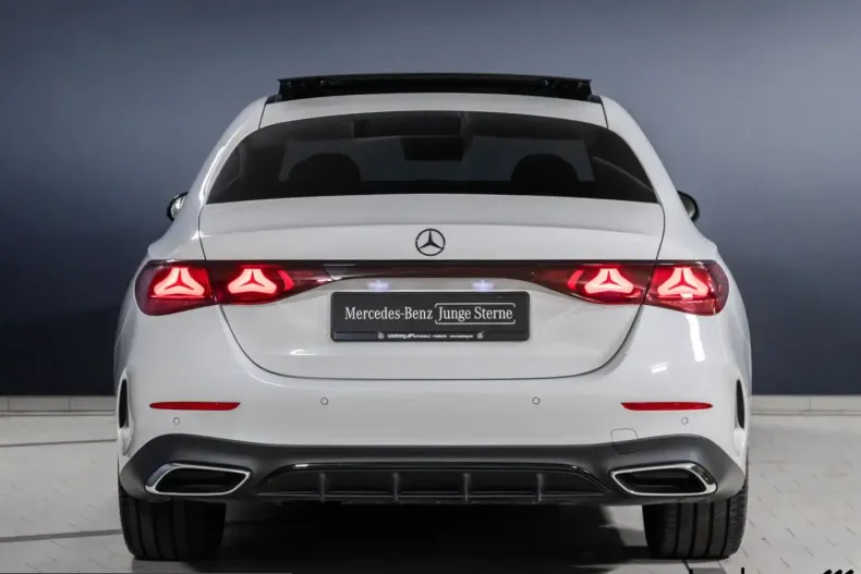 Mercedes-Benz E 450 (Clasa E) din 2024 cu 13.762 km - oferta MER228141 - foto 8