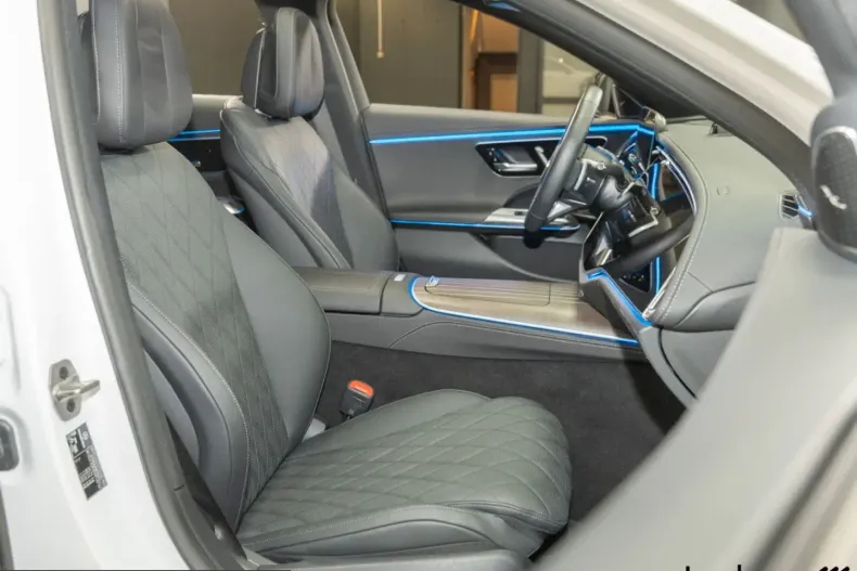 Mercedes-Benz E 450 (Clasa E) din 2024 cu 13.762 km - oferta MER228141 - foto 20