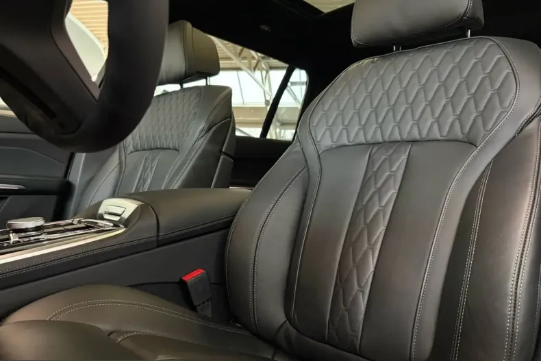 BMW X7 (Seria X) din 2025 cu 13.330 km - oferta BMW228142 - foto 7
