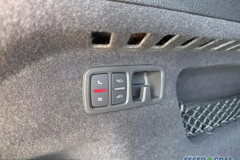 Audi Q8 din 2025 cu 16.090 km - oferta AUD228161 - foto 15