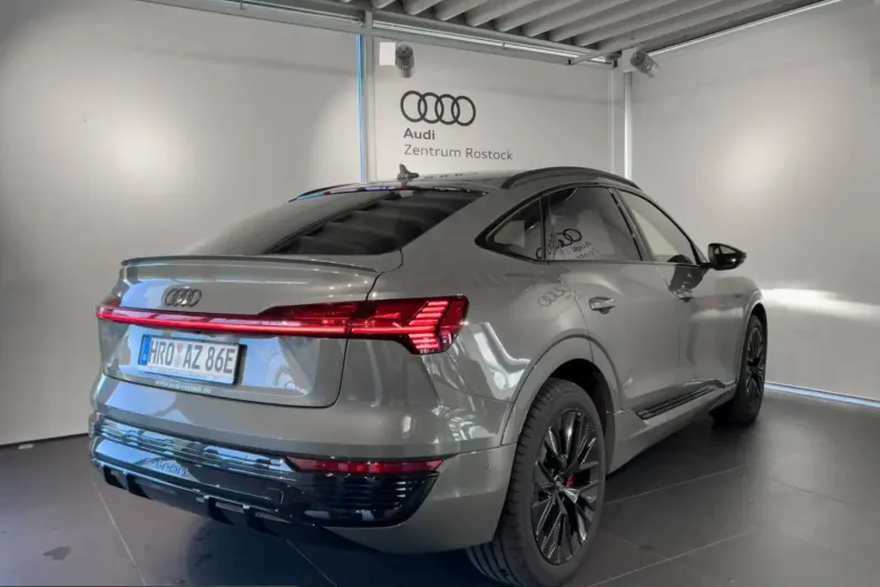 Audi Q8 din 2024 cu 7.581 km - oferta AUD228163 - foto 4
