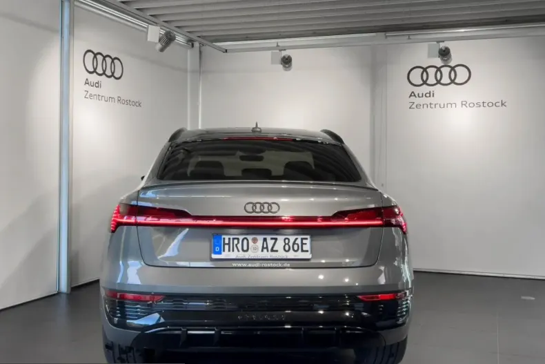 Audi Q8 din 2024 cu 7.581 km - oferta AUD228163 - foto 6