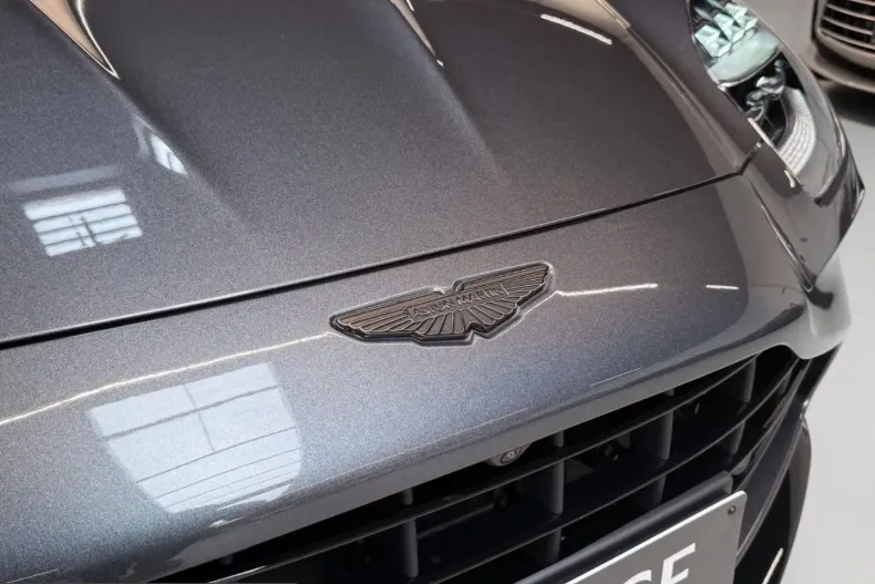 Aston Martin V8 Vantage din 2025 cu 5.000 km - oferta AST228167 - foto 8