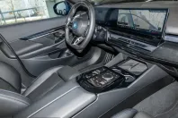 BMW 550 (Seria 5) din 2025 cu 37.250 km - oferta BMW228171 - foto 17