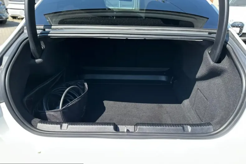 Mercedes-Benz EQE (Clasa E) din 2023 cu 79.249 km - oferta MER228179 - foto 39