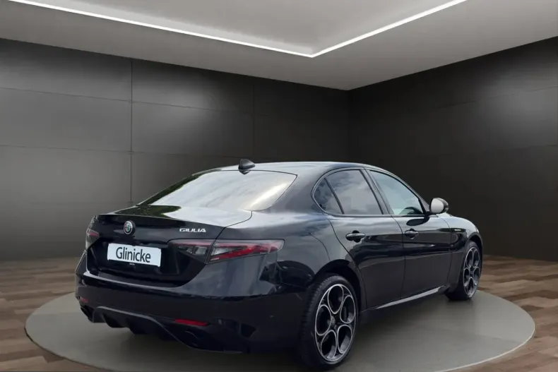 Alfa Romeo Giulia din 2024 cu 19.995 km - oferta ALF228183 - foto 2