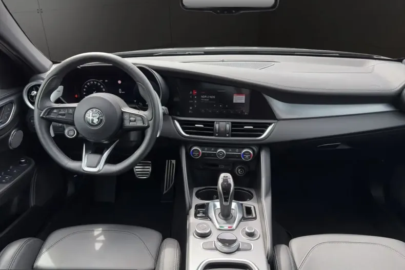 Alfa Romeo Giulia din 2024 cu 19.995 km - oferta ALF228183 - foto 5