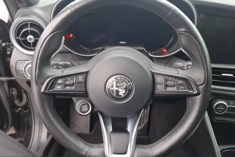 Alfa Romeo Giulia din 2024 cu 21.728 km - oferta ALF228185 - foto 9