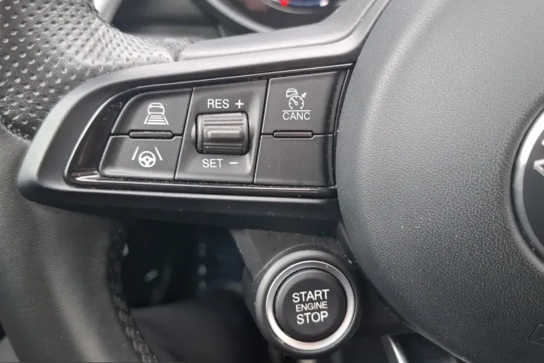 Alfa Romeo Giulia din 2024 cu 21.728 km - oferta ALF228185 - foto 18