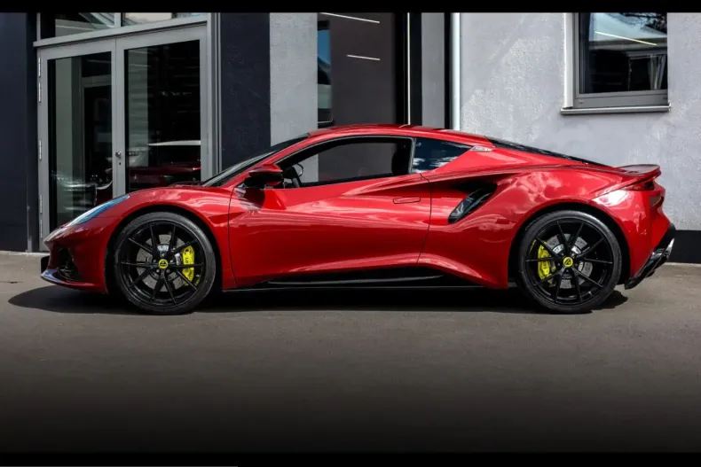 Lotus Emira din 2023 cu 4.920 km - oferta LOT228187 - foto 2