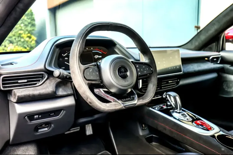 Lotus Emira din 2023 cu 4.920 km - oferta LOT228187 - foto 11