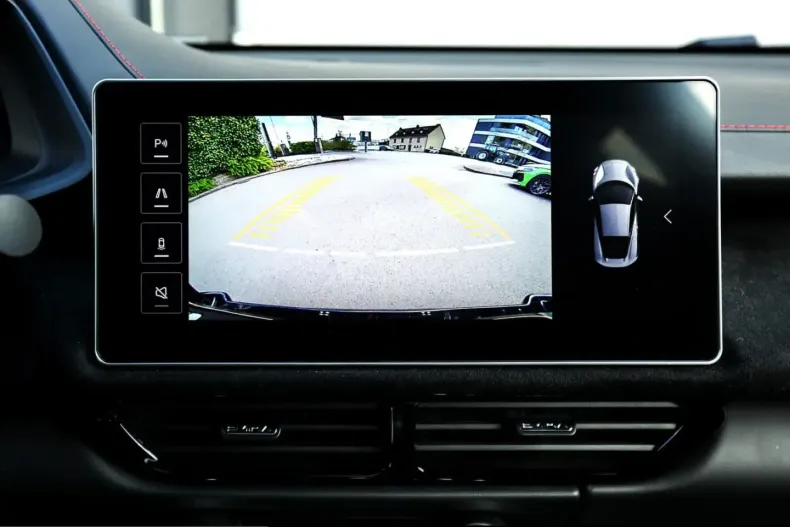 Lotus Emira din 2023 cu 4.920 km - oferta LOT228187 - foto 16