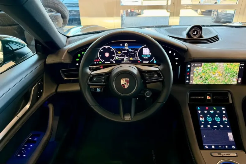 Porsche Taycan din 2024 cu 1.881 km - oferta POR228189 - foto 17