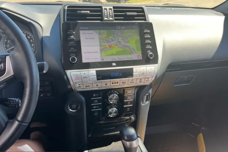 Toyota Land Cruiser din 2023 cu 37.000 km - oferta TOY228196 - foto 18