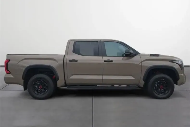 Toyota Tundra din 2025 cu 12.111 km - oferta TOY228203 - foto 4