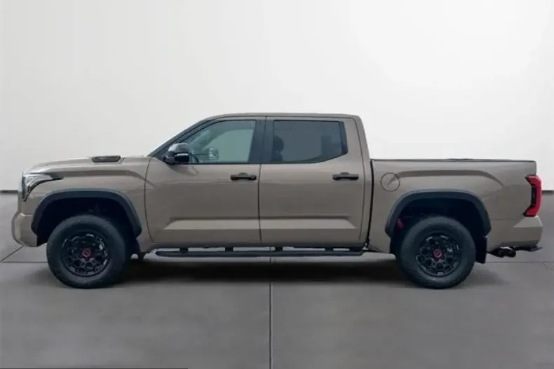 Toyota Tundra din 2025 cu 12.111 km - oferta TOY228203 - foto 6