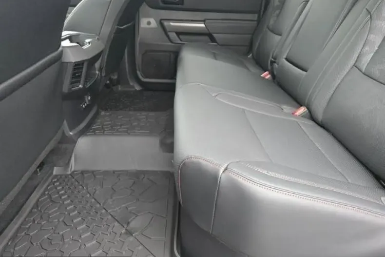 Toyota Tundra din 2025 cu 12.111 km - oferta TOY228203 - foto 10