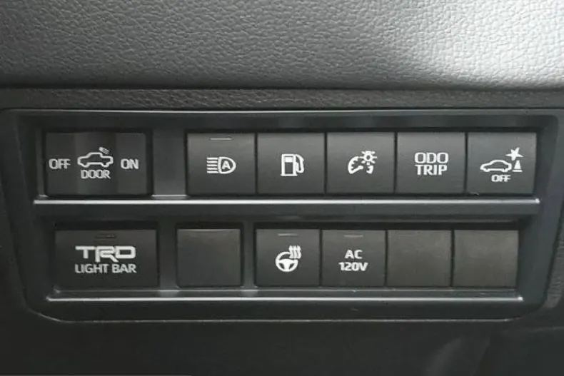 Toyota Tundra din 2025 cu 12.111 km - oferta TOY228203 - foto 11