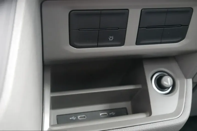 MAN TGE din 2024 cu 27.890 km - oferta MAN228204 - foto 11