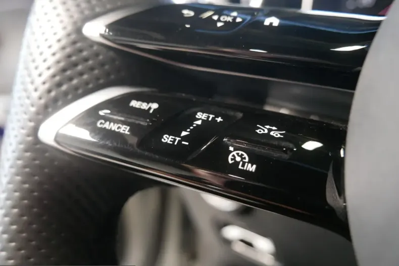 Mercedes-Benz CLE 450 (Clasa CLE) din 2025 cu 10.962 km - oferta MER228205 - foto 14