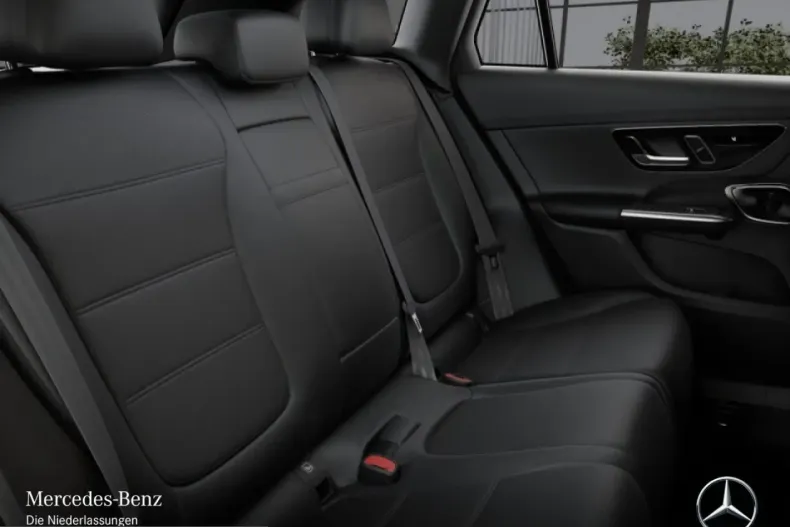 Mercedes-Benz GLC 300 (Clasa GLC) din 2023 cu 50.392 km - oferta MER228210 - foto 10