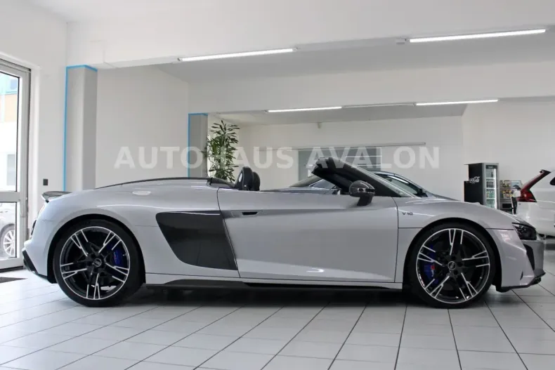 Audi R8 din 2024 cu 8.500 km - oferta AUD228214 - foto 5