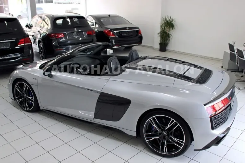 Audi R8 din 2024 cu 8.500 km - oferta AUD228214 - foto 6
