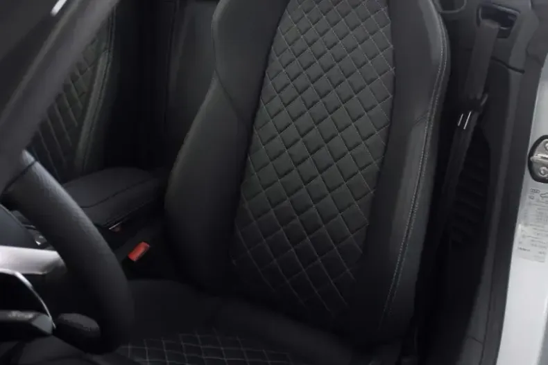 Audi R8 din 2024 cu 8.500 km - oferta AUD228214 - foto 19