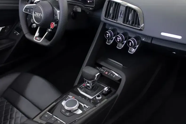 Audi R8 din 2024 cu 8.500 km - oferta AUD228214 - foto 25